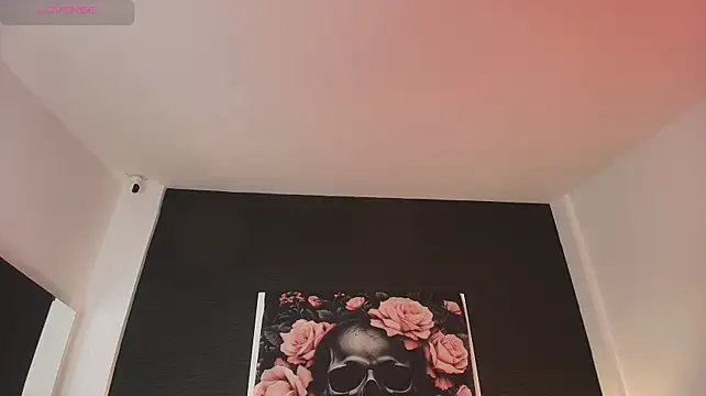 EvaaFoxxy1