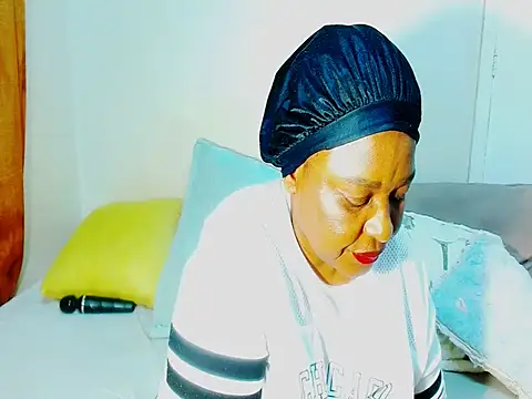 Love-Racheal75 webcam