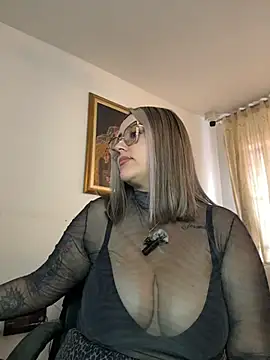 CurvyLust_x webcam