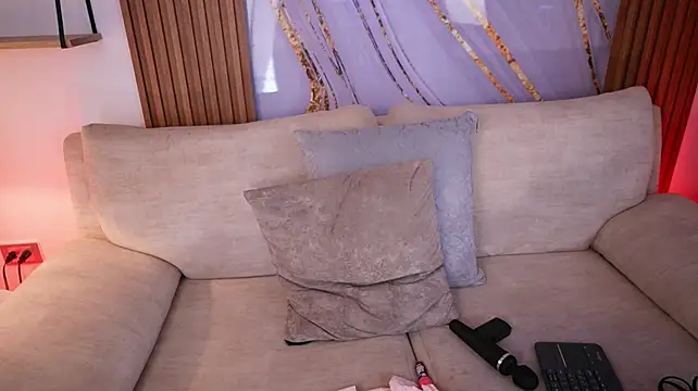 NatalyCarter_ webcam