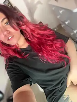 NikkiNix