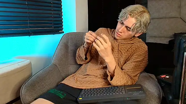 Tyler_Mcrey webcam