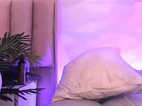 Alyshaa_ webcam