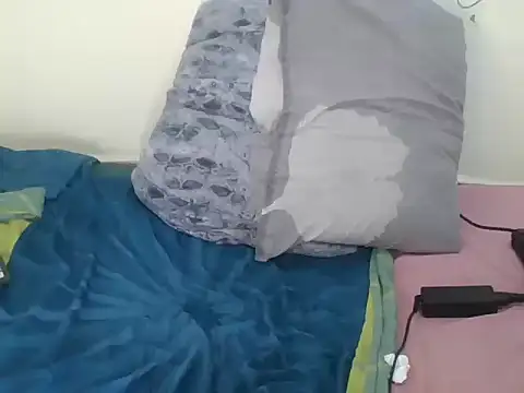ebonysubmissivee
