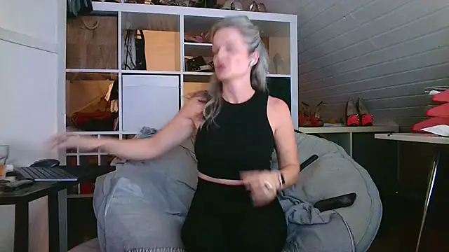 Sabdeluxe live sex cam