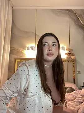 Miss-Tiffaa webcam