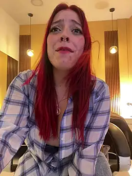 Blair_red_ webcam