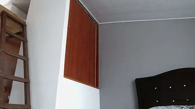 Emilia_1995 webcam