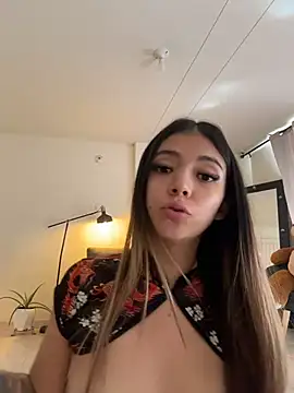 HoneyMollyX webcam