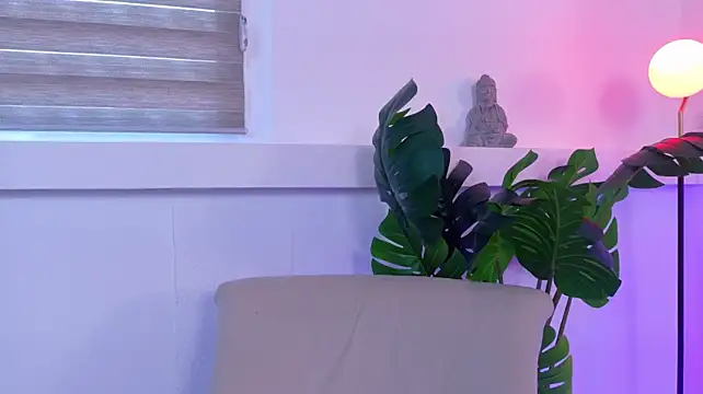 ZoeyPetit webcam