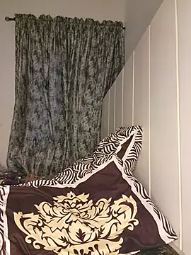 Honeybeespecial webcam