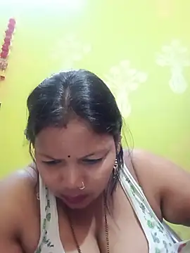SAHIBAHOTBHABHI webcam