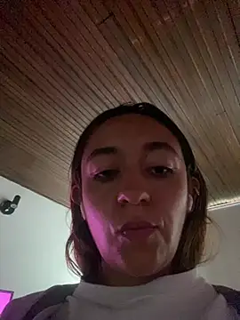Lu_Pinkk webcam