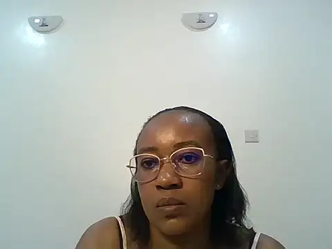 MissBlossom254 webcam