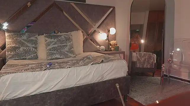 KateOwens live cam on StripChat