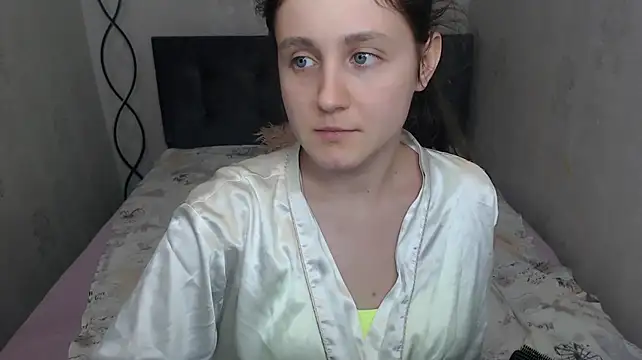 Holliy_Cooper webcam