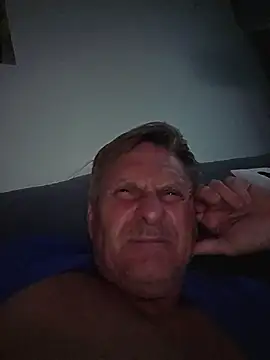 johnnym1 webcam