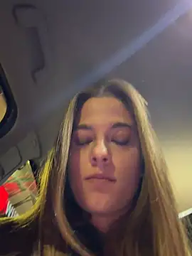 Luna_Lynn webcam