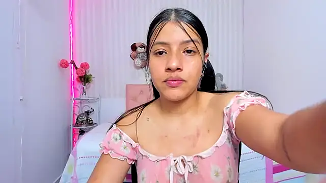 zara_cute webcam