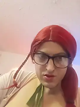 sissytrapdolly24 webcam