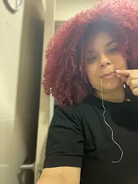 Leyah__ webcam