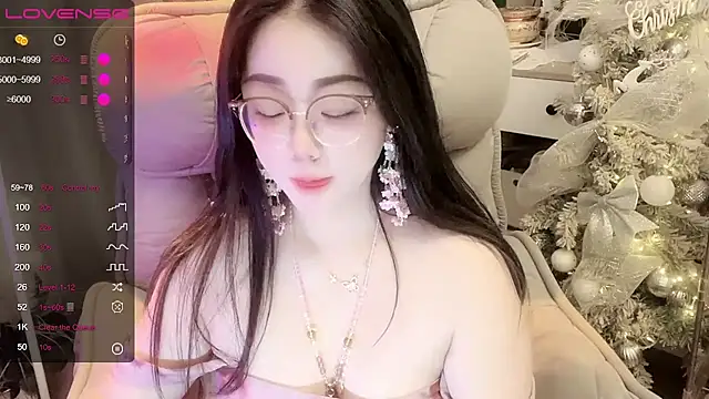 Monica-666888- webcam