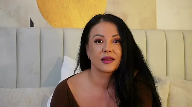 MiaJolie_ webcam
