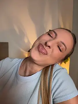 EvaRyen_ webcam