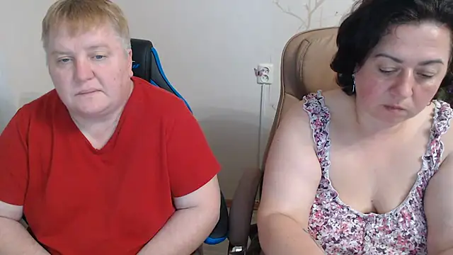 Lindy-Jeanie webcam