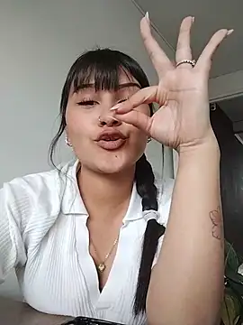 Emily-7 webcam