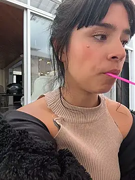 Shalom_pink17 webcam