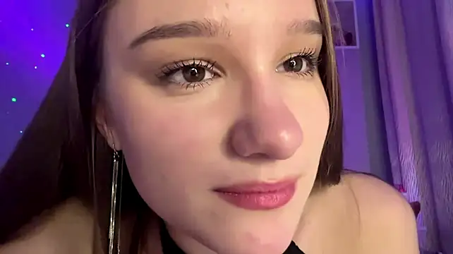 DonetteAlaya webcam