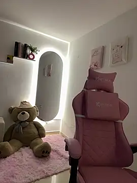 Jenn_Layton webcam