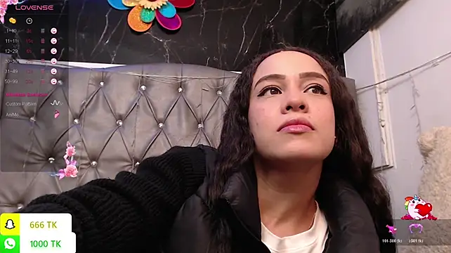 LAILAGUMMY webcam
