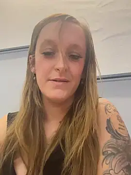 LucyRoseMae webcam
