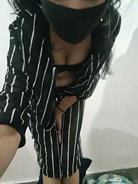 Miss_Liara01 webcam