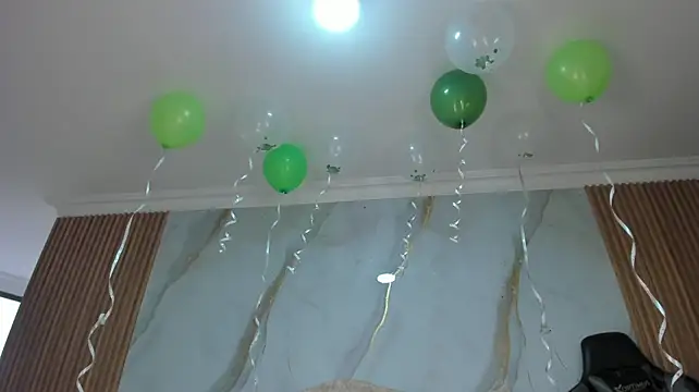 lia_16