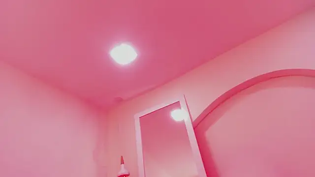 AllisonRoberts_ webcam