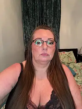 BuxomKitty_BBW