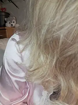 Blond_lady_czech webcam