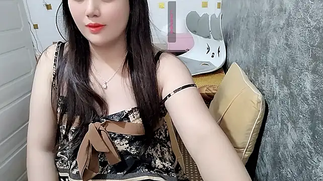 Love-MiuMiu68 webcam