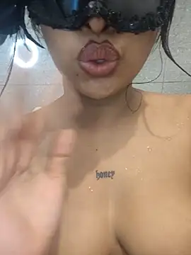 nina pink 