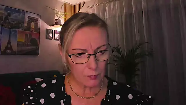 vanessa_chat