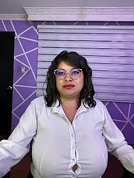 MiiaaJoness