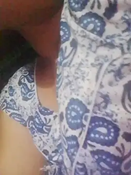 Varsha_96 webcam