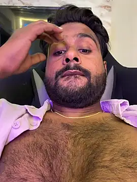 Silvershadde live cam on StripChat
