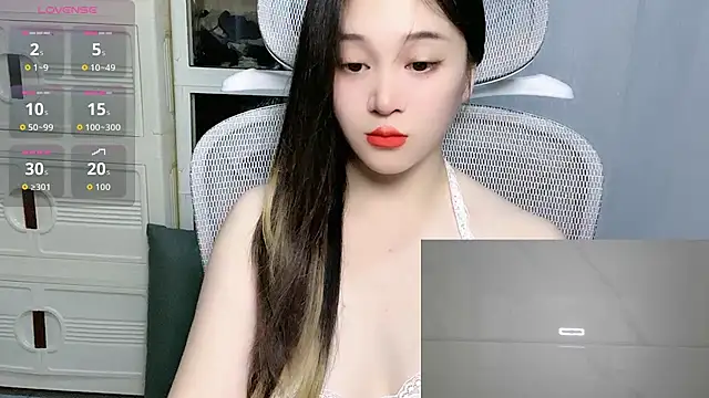 woaiqinqin live cam preview