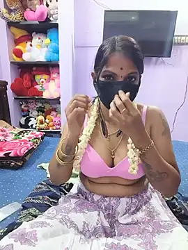Tamil_Ishu webcam