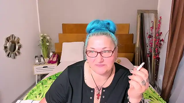 Sugarmommy_69X webcam