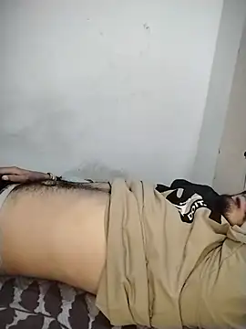 Mr_Hotyy webcam